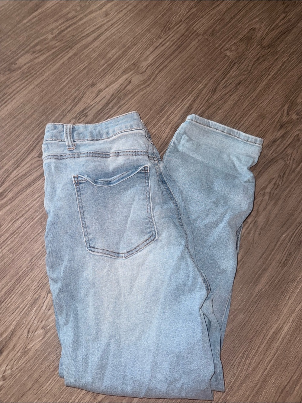 Light Wash Women’s Jeans - Classic High-Rise Fit - Picture 1 of 3
